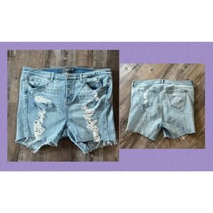 Torrid Feel The Fit Stretch Distressed Destroyed Denim Jean Shorts Size 16